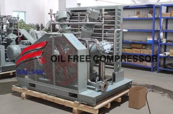 Quais são os benefícios de usar um compressor de hélio?